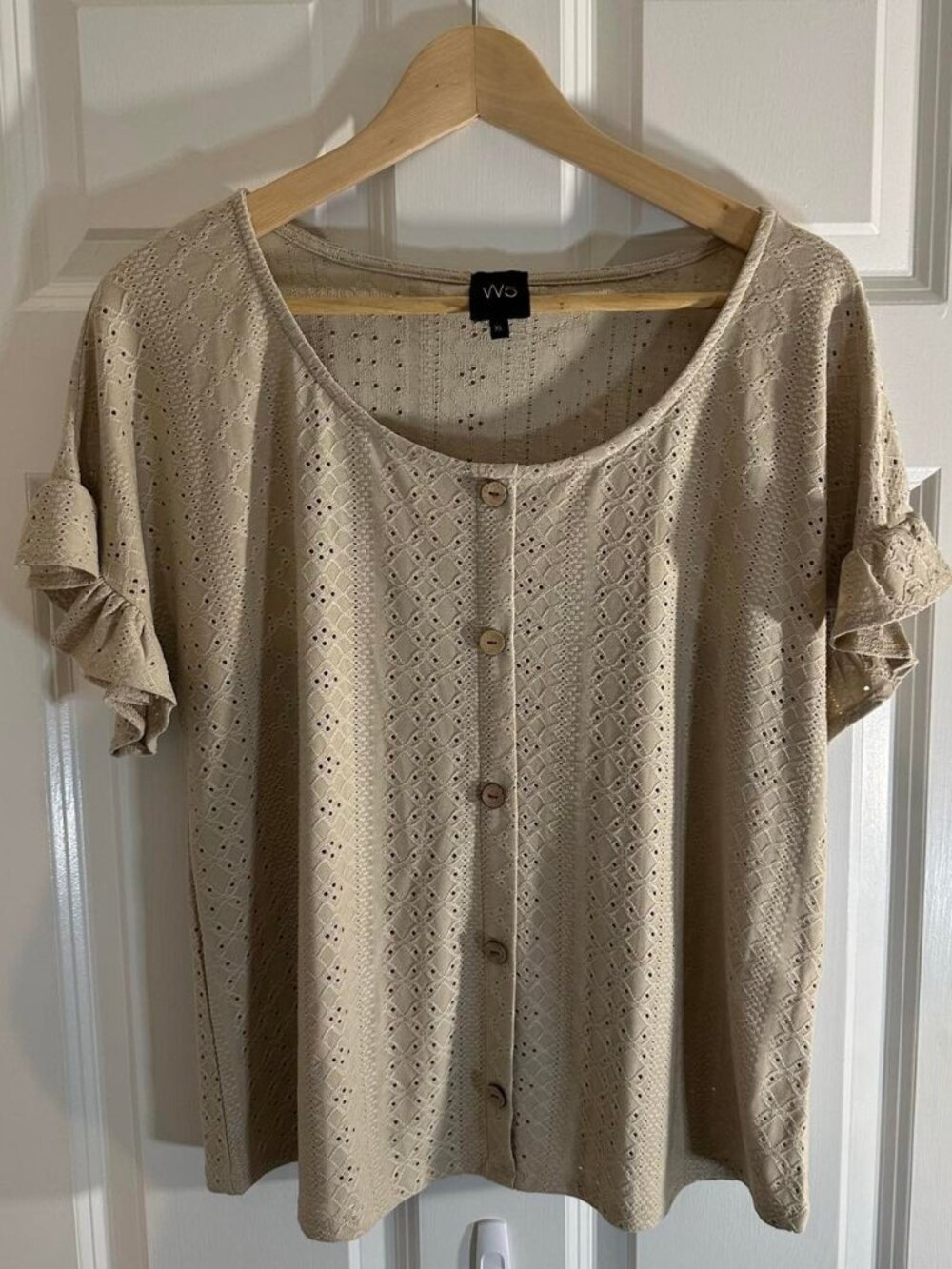 Beige Eyelet Ruffle Sleeve Button-Up Top - Size XL